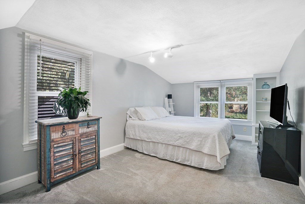 49 Marchioness Road Springfield, MA 01129 - Photo 20 of 35 a spacious bedroom with a bed and a flat screen television