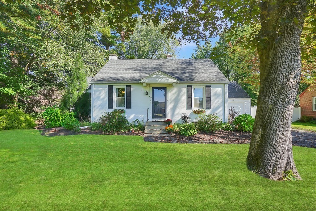 49 Marchioness Road Springfield, MA 01129 - Photo 35 of 35 a front view of house with a garden