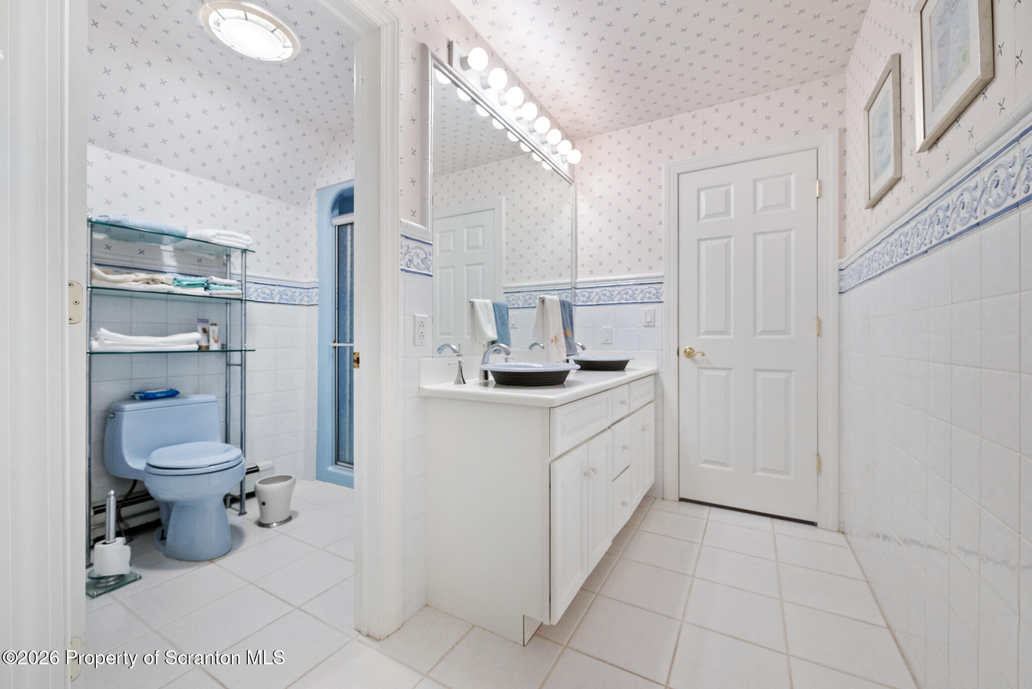 833 Laurel Road Mayfield, PA 18433 - Photo 59 of 67 Full bathroom