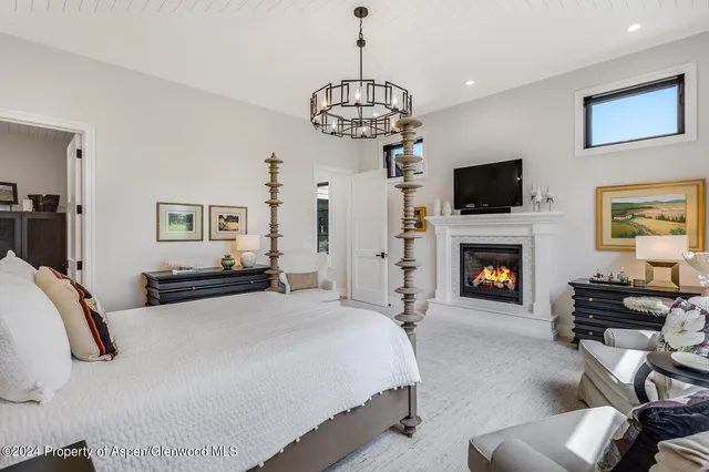 a view of an outdoor space