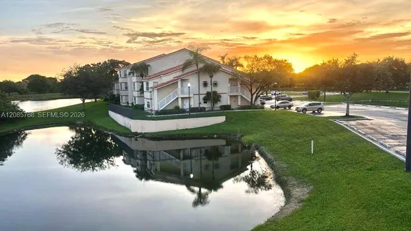 $1,980 | 3350 Pinewalk Drive North, Unit 1427, Margate, FL 33063