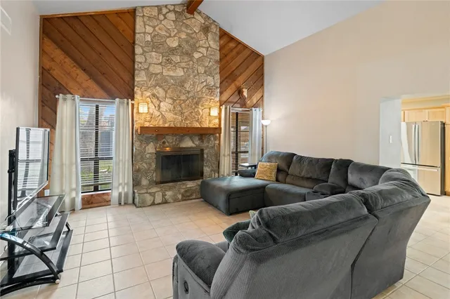 $249,999 | 1213 Palm Drive, Kingsville, TX 78363