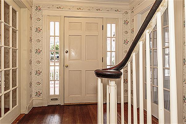 69 Falmouth Road Arlington, MA 02474 - Photo 3 of 23 Gallery Image 3