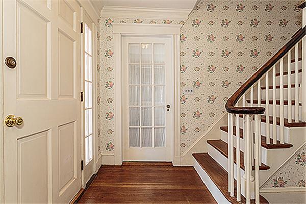 69 Falmouth Road Arlington, MA 02474 - Photo 4 of 23 Gallery Image 4