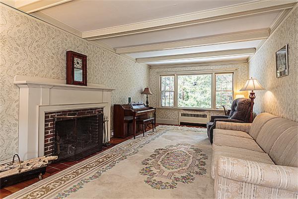 69 Falmouth Road Arlington, MA 02474 - Photo 5 of 23 Gallery Image 5