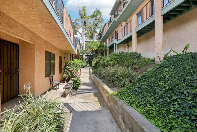 $475,000 | 552 Canyon Drive, Unit 29, Oceanside, CA 92054