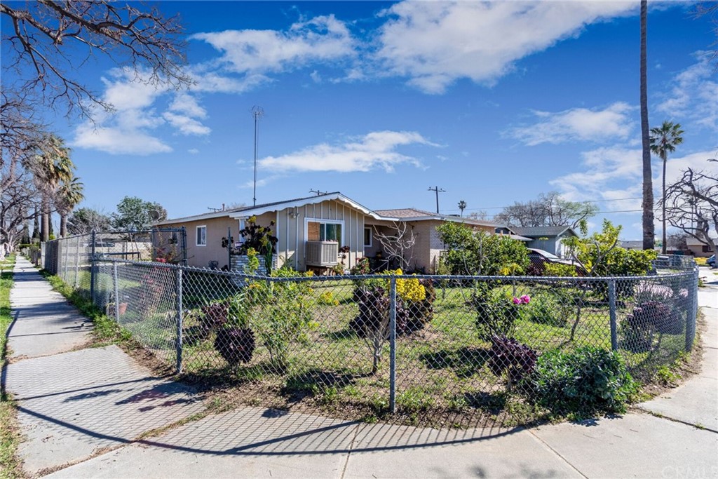 635 Rosalind Avenue Rialto, CA 92376 - Photo 1 of 1 Gallery Image 1