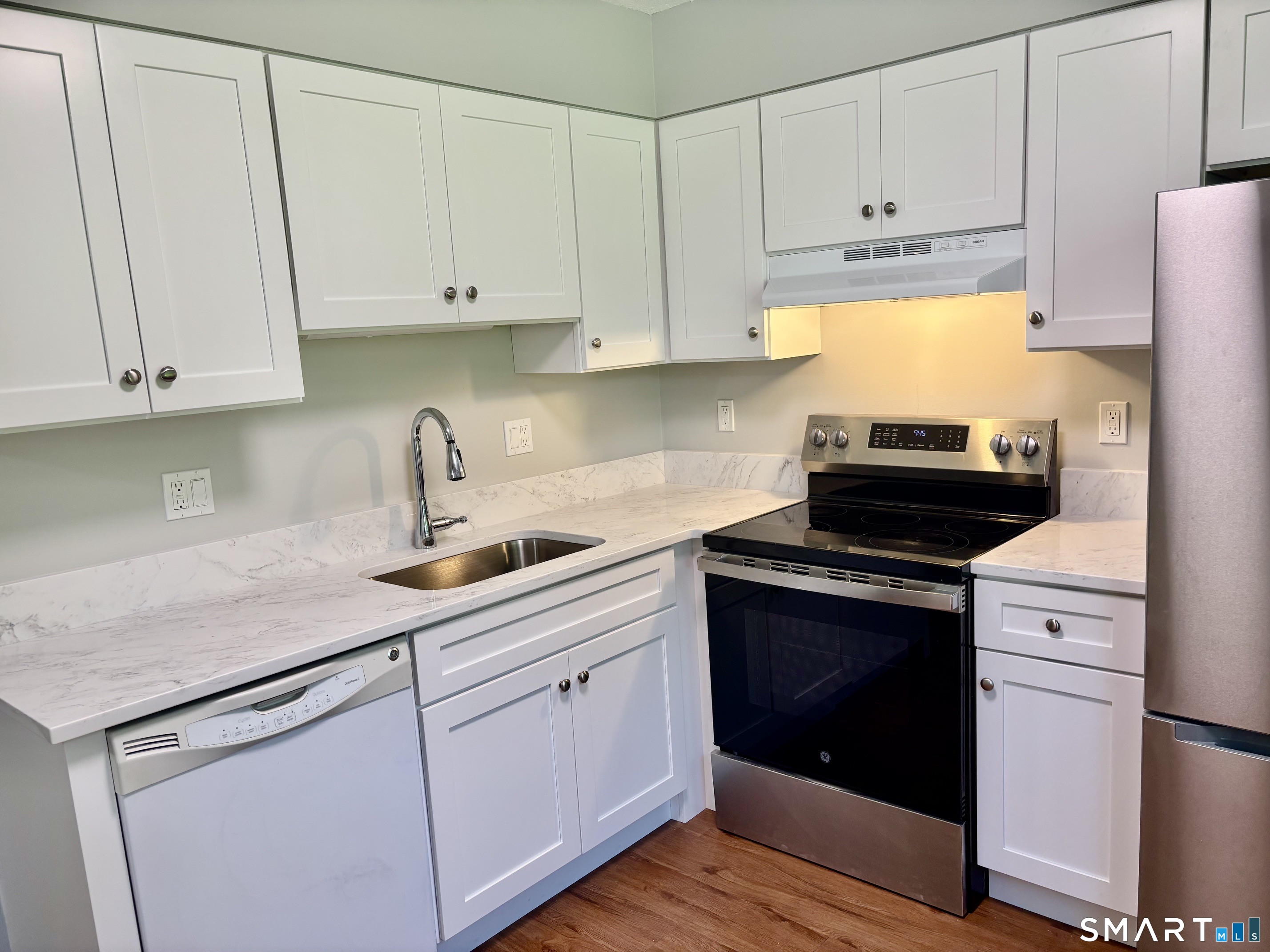 25 Padanaram Road, Unit 77 Danbury, CT 06811 - Photo 8 of 26