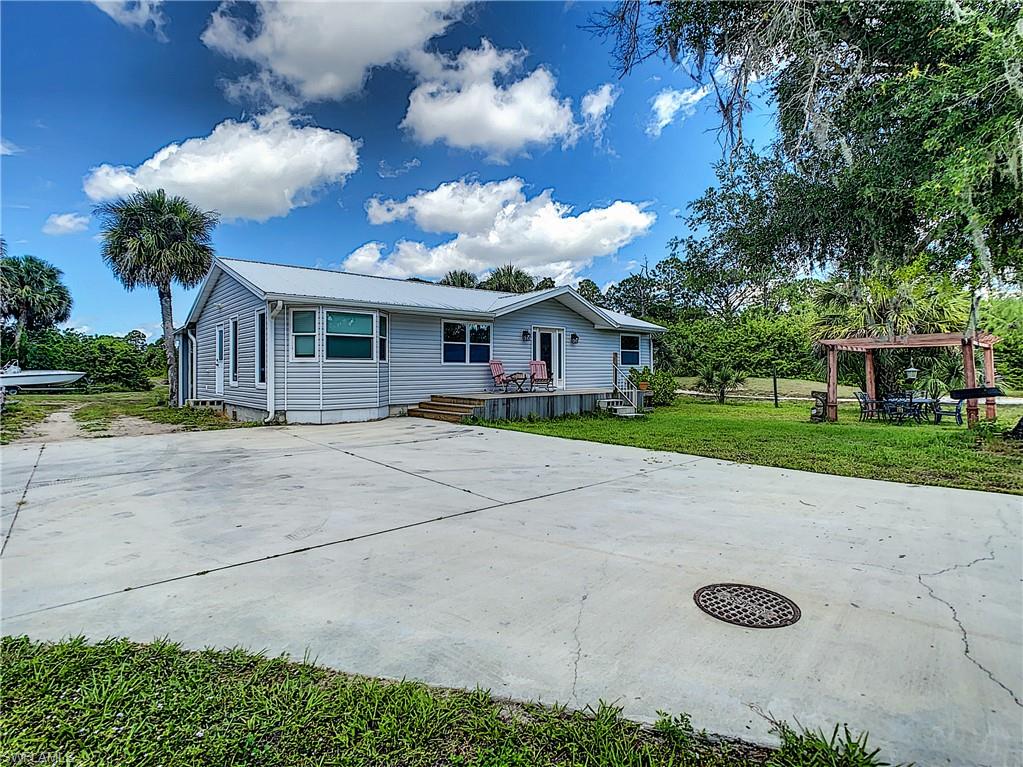 1061 9th Street Southwest Naples, FL 34117 - Photo 21 of 35 Gallery Image 21
