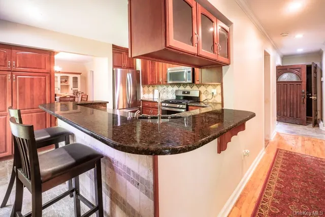 $4,500 | 64 Furnace Woods Road, Cortlandt Manor, NY 10567