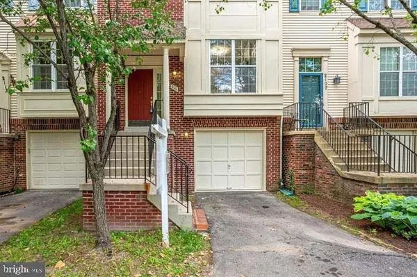 $3,500 | 2111 Cambridge Park Court, Unit 62111, Silver Spring, MD 20902
