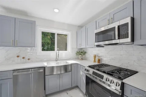 $650,000 | 24 Fuller Road, Ossining, NY 10562