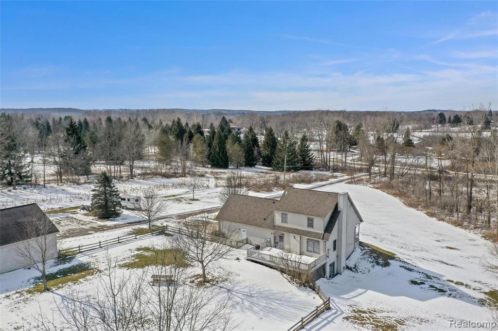 2085 South Hadley Road Ortonville, MI 48462 - Photo 29 of 35