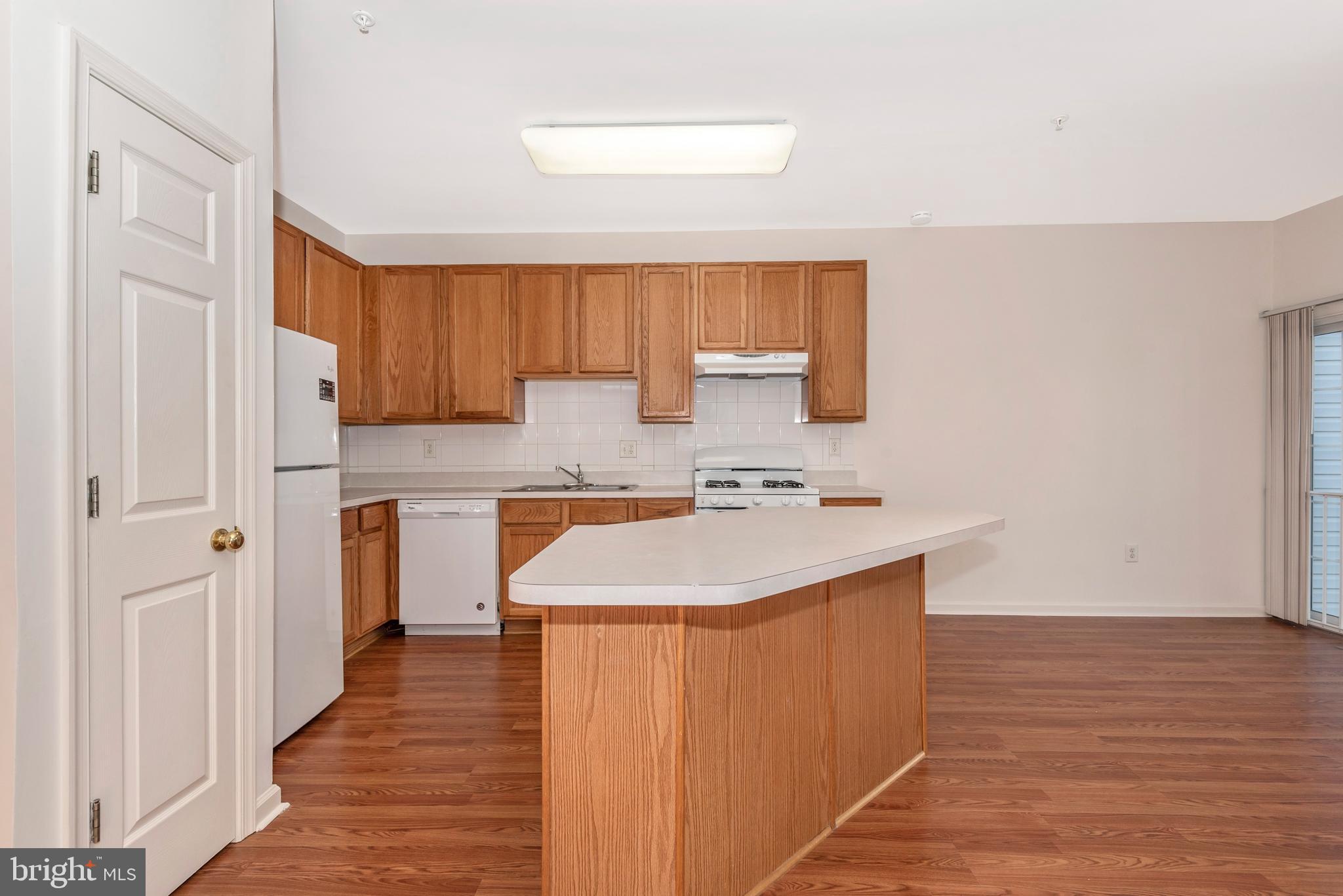 18034 Rockingham Place Germantown, MD 20874 - Photo 17 of 38