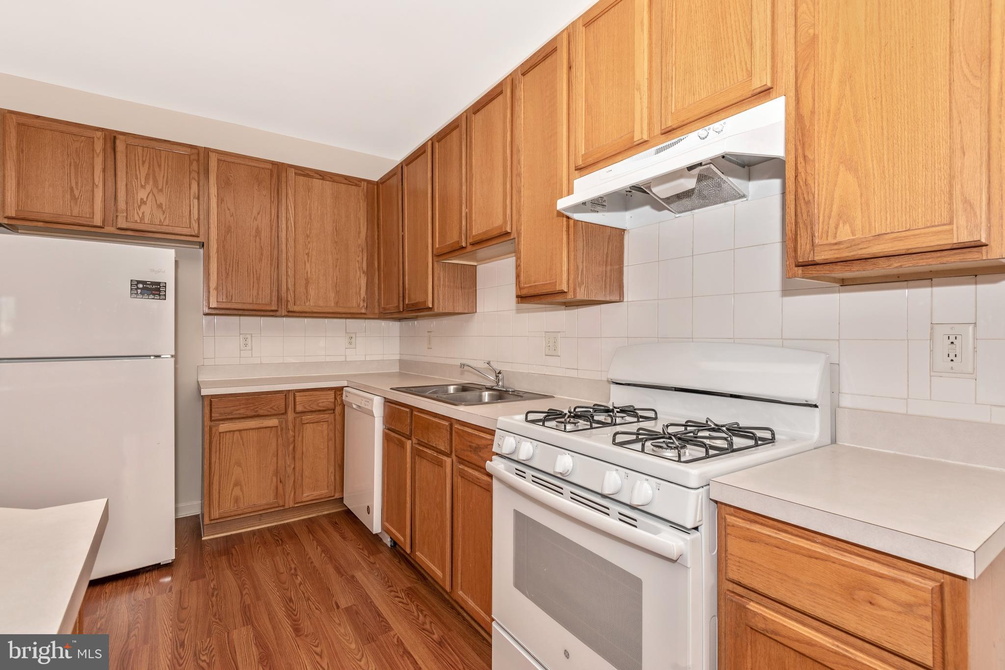 18034 Rockingham Place Germantown, MD 20874 - Photo 20 of 38