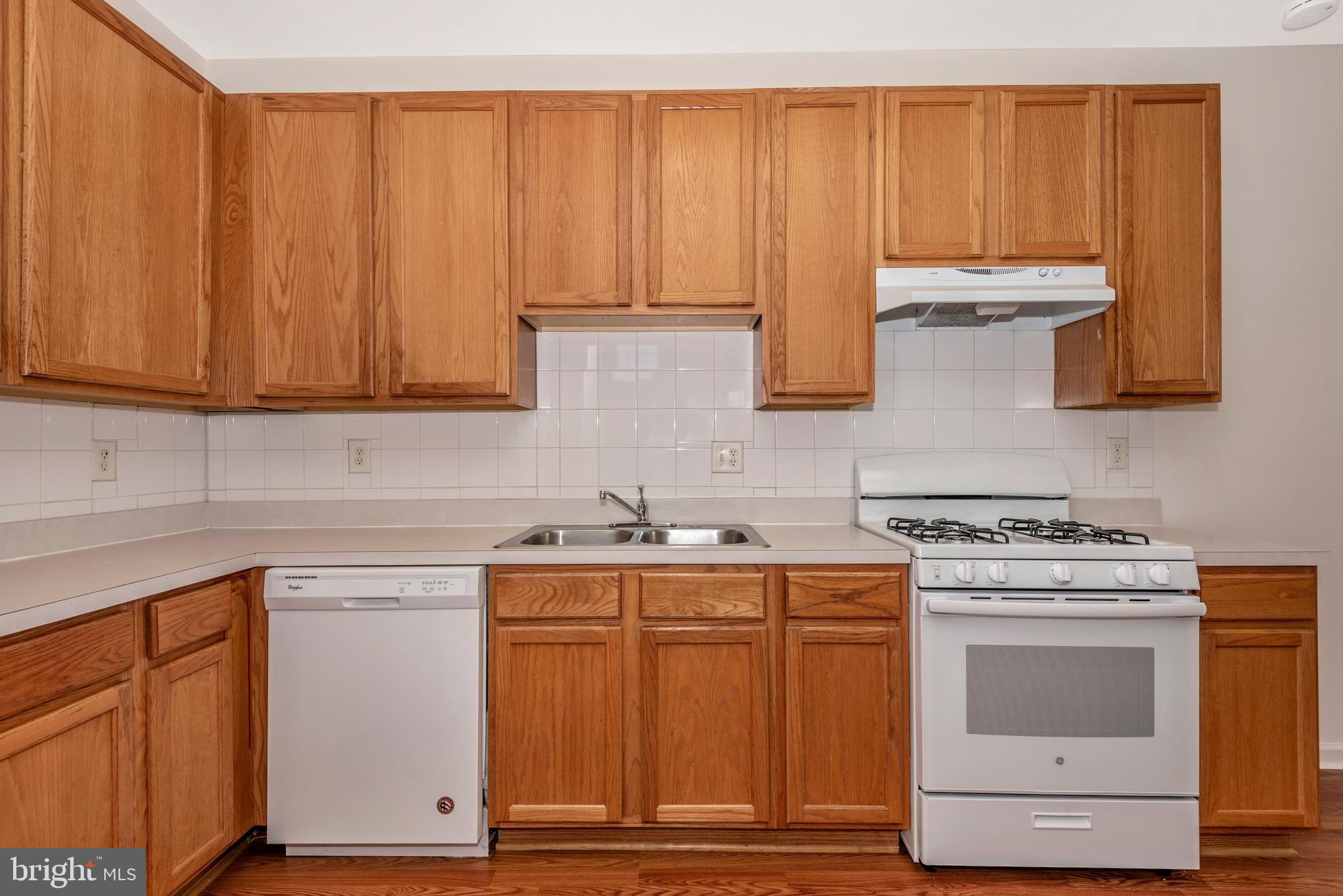 18034 Rockingham Place Germantown, MD 20874 - Photo 22 of 38