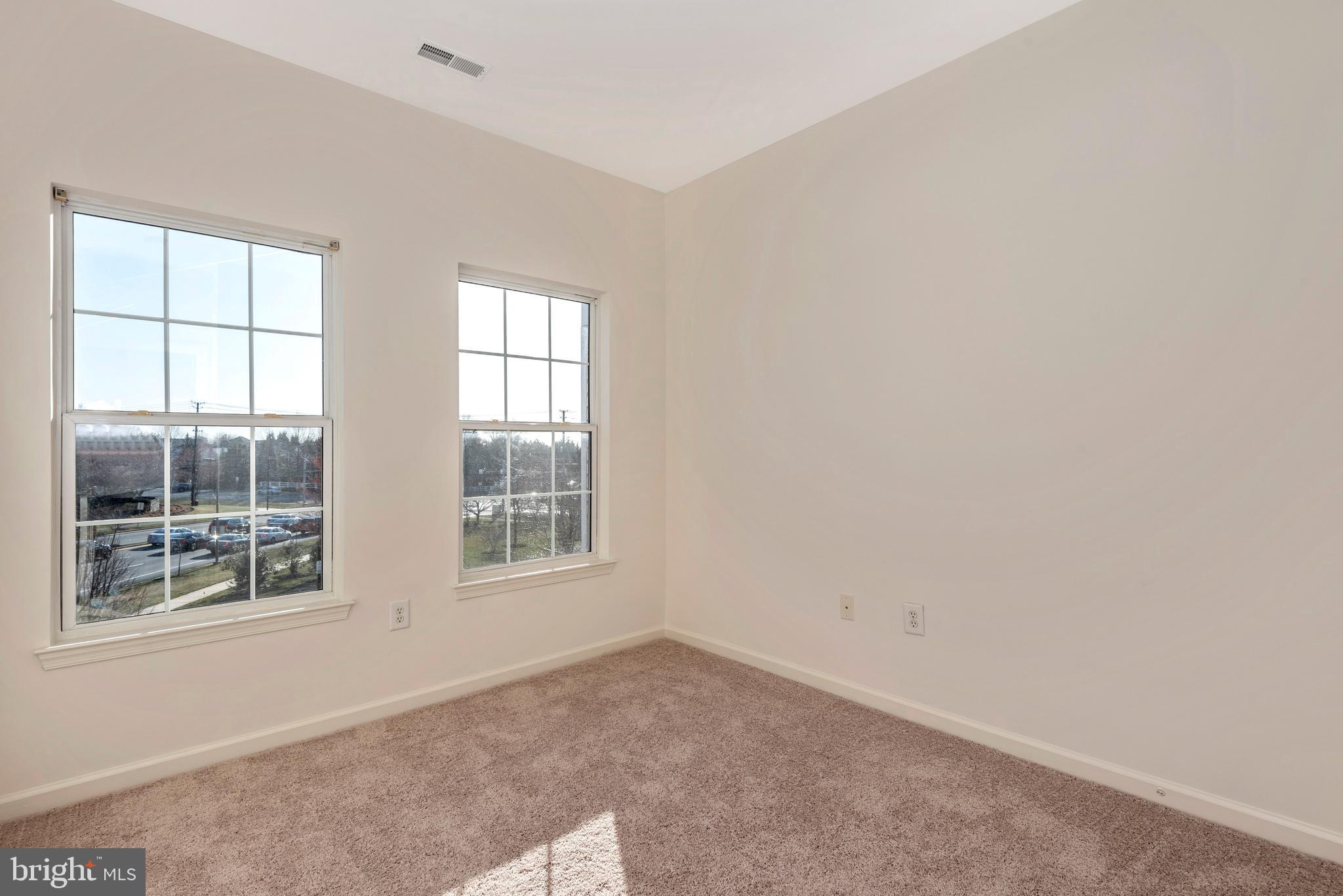 18034 Rockingham Place Germantown, MD 20874 - Photo 30 of 38 Bedroom 3