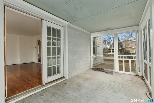 $899,000 | 20 Benson Place, Fairfield, CT 06824