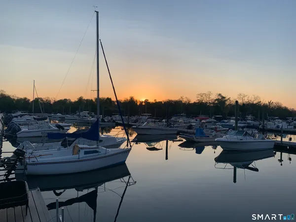 $899,000 | 20 Benson Place, Fairfield, CT 06824