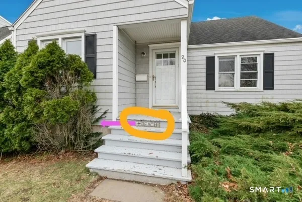 $899,000 | 20 Benson Place, Fairfield, CT 06824