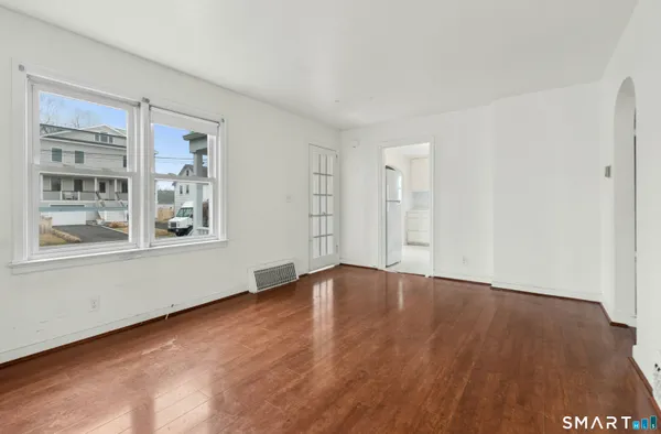 $899,000 | 20 Benson Place, Fairfield, CT 06824