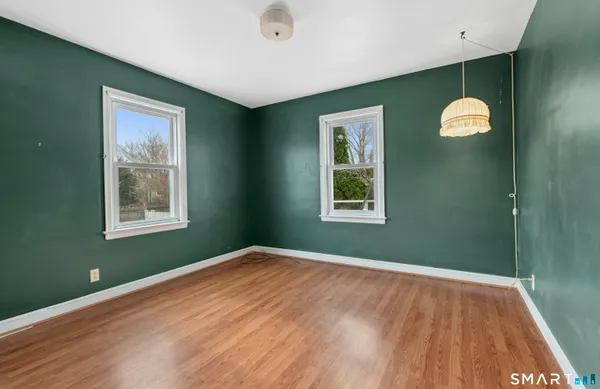 $899,000 | 20 Benson Place, Fairfield, CT 06824