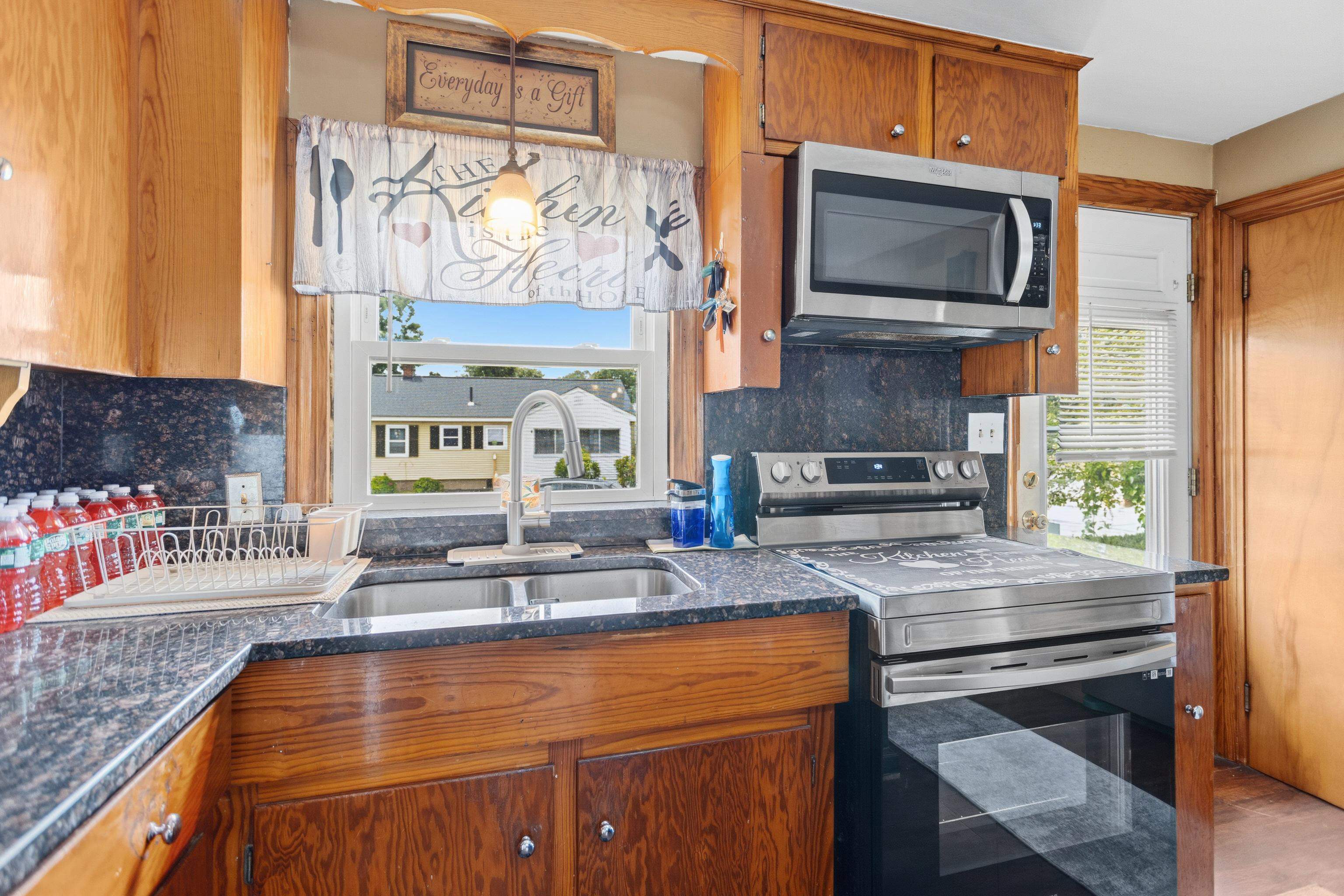 851 Cilley Road Manchester, NH 03103 - Photo 24 of 42 Gallery Image 24