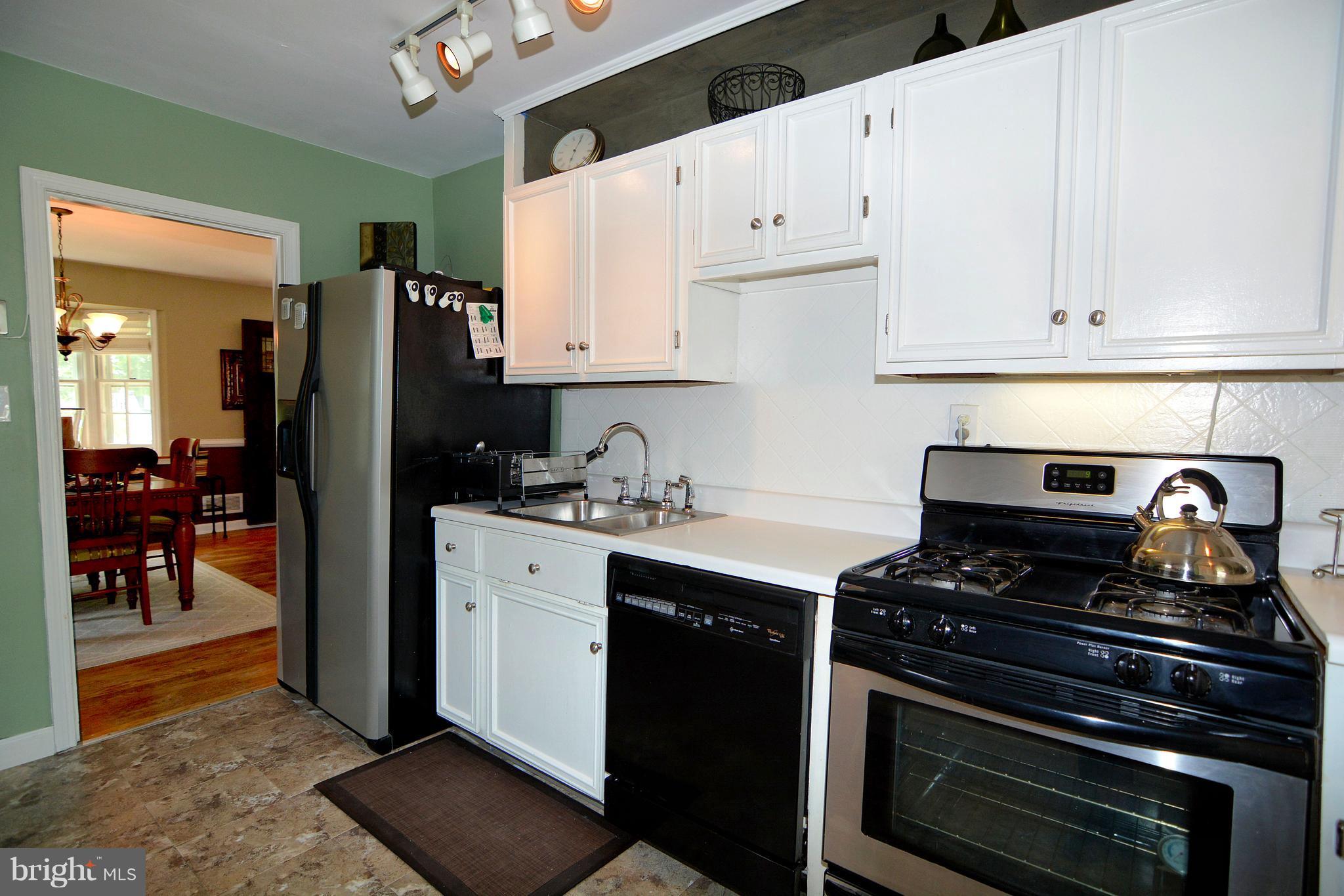 614 Dunkirk Road Baltimore, MD 21212 - Photo 4 of 30 Updated Kitchen walks out to deck