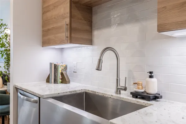 a close view of sink and tap