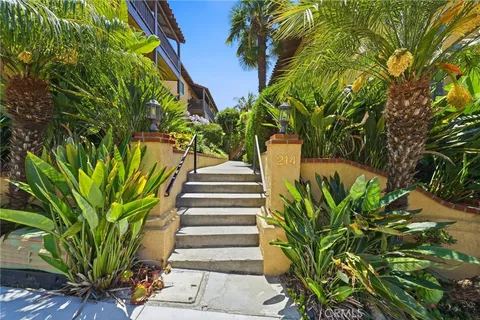 $759,000 | 214 Via Robina, Unit 4, San Clemente, CA 92672