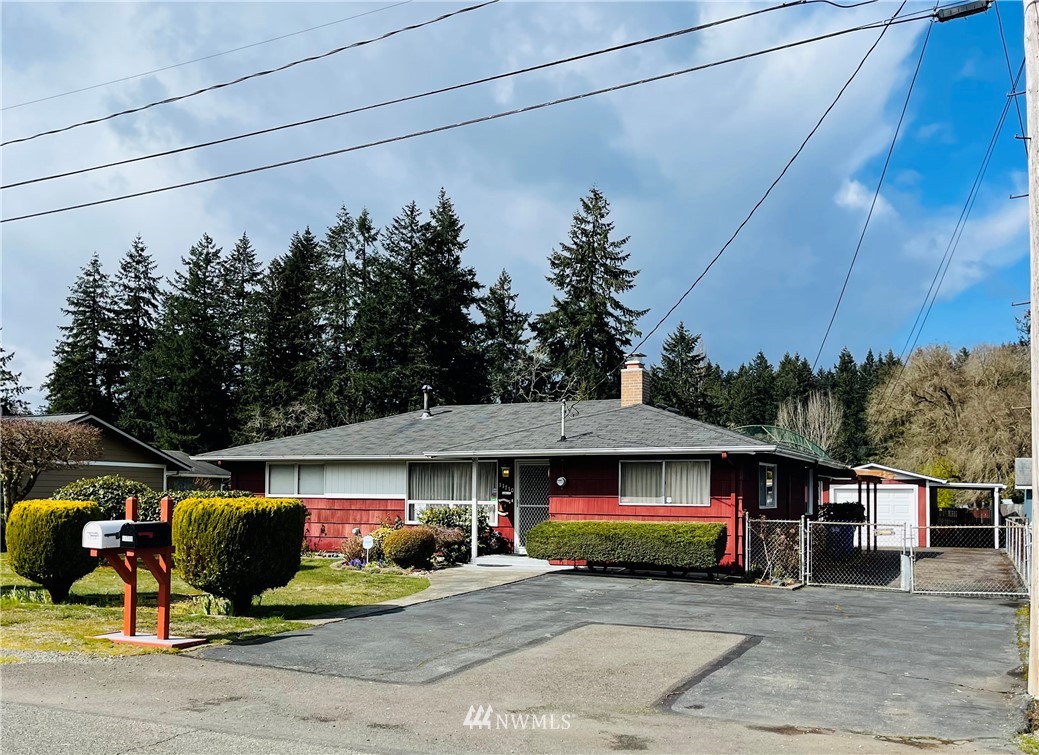 11710 Masonic Road Southwest Lakewood, WA 98498 - Photo 1 of 24 Gallery Image 1
