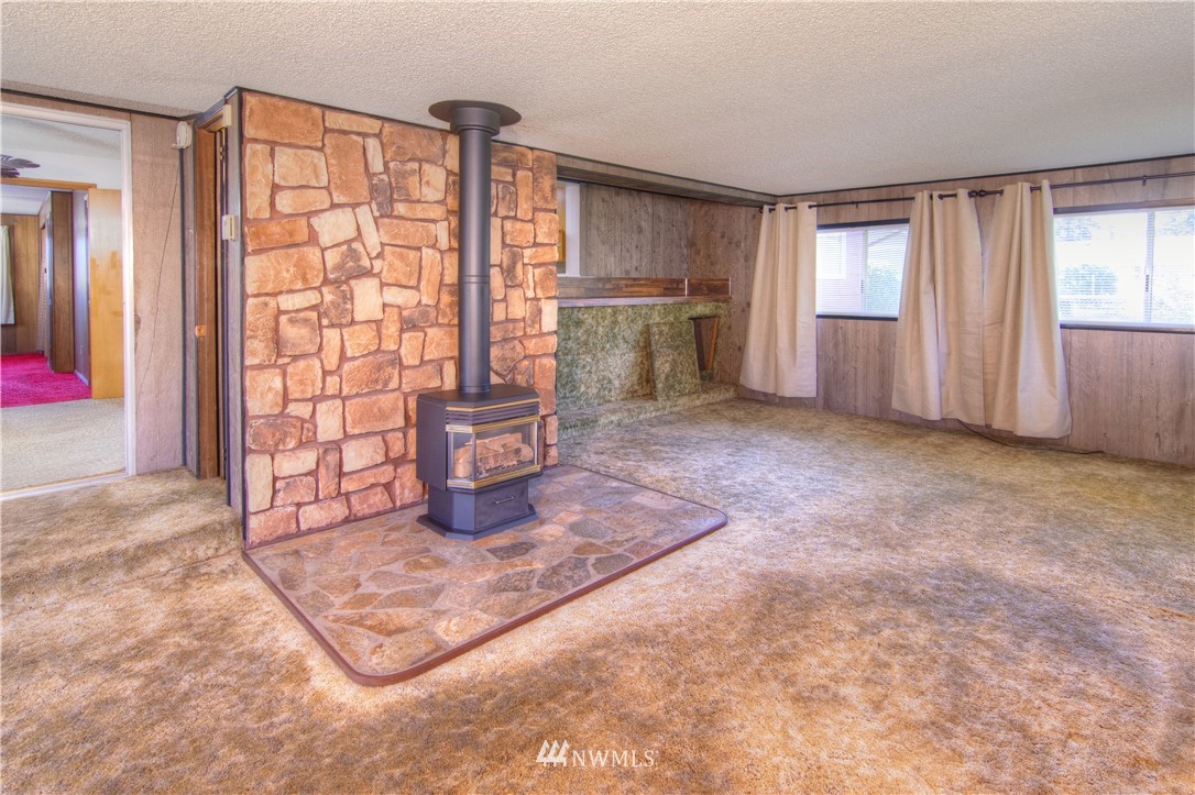 11710 Masonic Road Southwest Lakewood, WA 98498 - Photo 15 of 24 Gallery Image 15