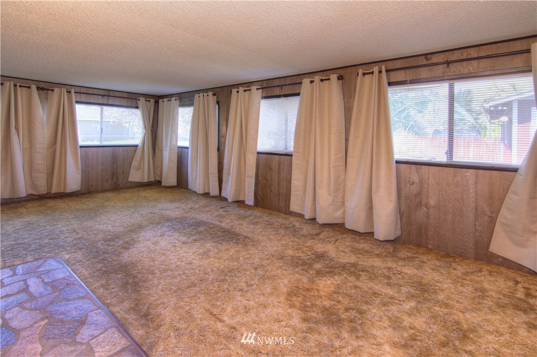 11710 Masonic Road Southwest Lakewood, WA 98498 - Photo 16 of 24 Gallery Image 16