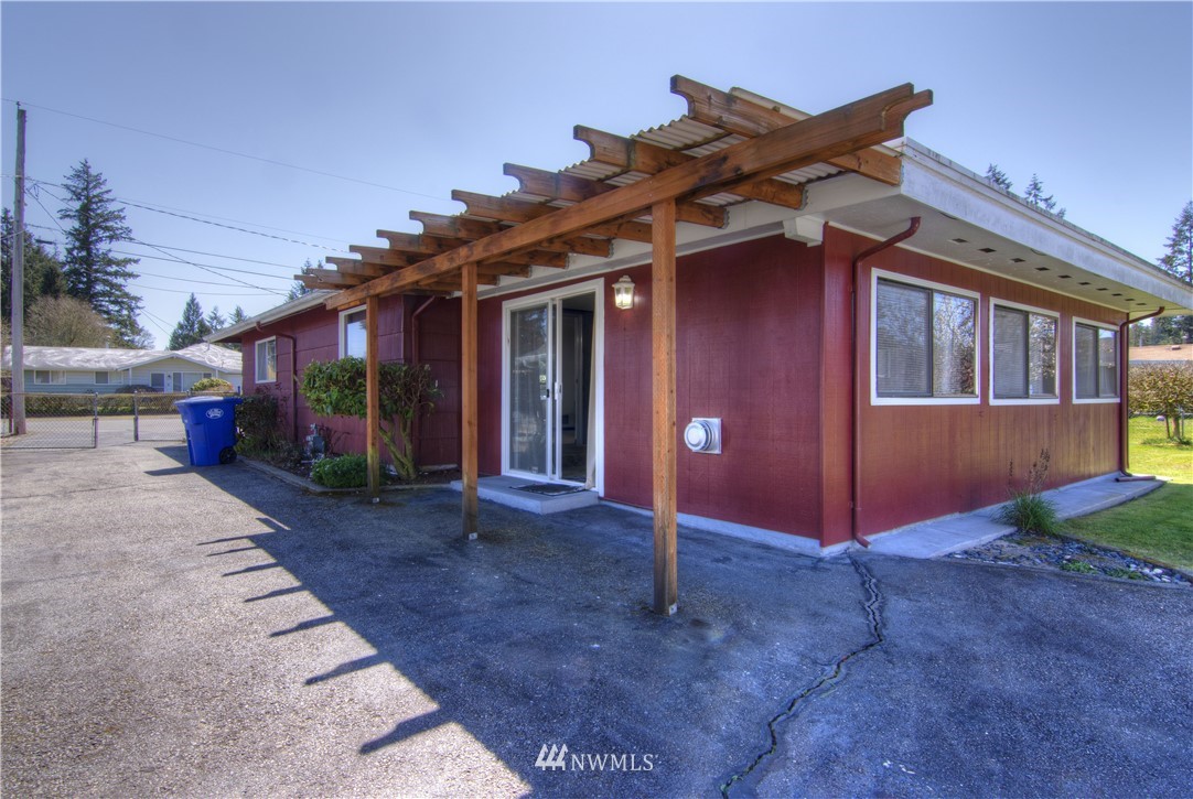 11710 Masonic Road Southwest Lakewood, WA 98498 - Photo 17 of 24 Gallery Image 17