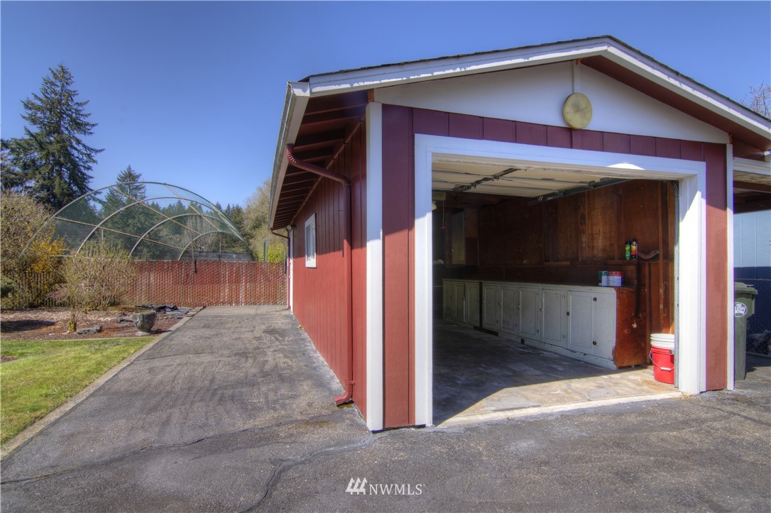 11710 Masonic Road Southwest Lakewood, WA 98498 - Photo 19 of 24 Gallery Image 19
