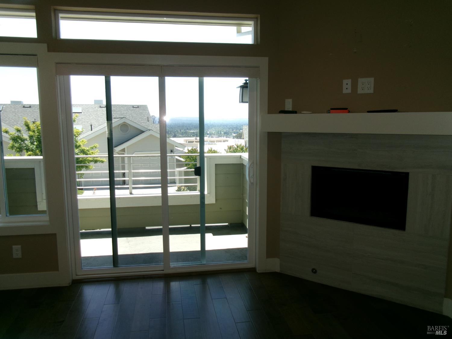 2073 Stonefield Lane Santa Rosa, CA 95403 - Photo 11 of 37