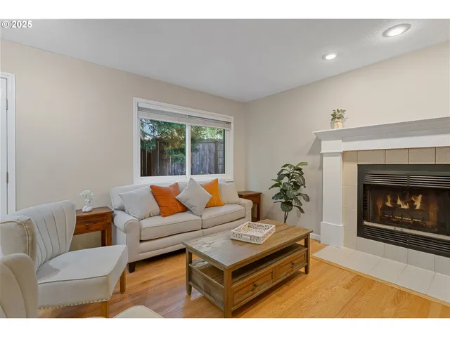 $525,000 | 9125 Southwest Davies Road, Beaverton, OR 97008