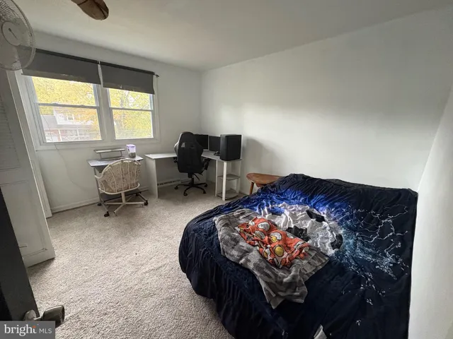 $425,000 | 40 Woodlane Drive, Blackwood, NJ 08012