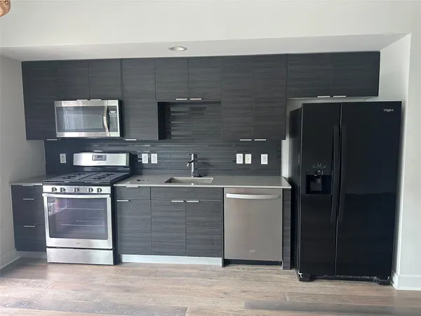 $1,700 | 1800 East 4th Street, Unit 321, Austin, TX 78702