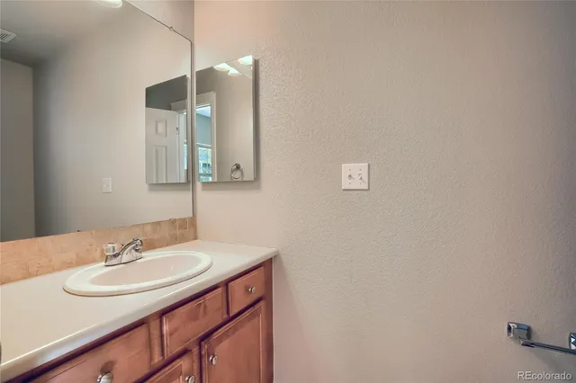 $3,600 | 4527 West 37th Avenue, Unit 7, Denver, CO 80212