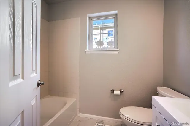 $3,600 | 4527 West 37th Avenue, Unit 7, Denver, CO 80212