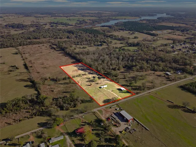 $350,000 | 785 County Road 4840, Mount Pleasant, TX 75455