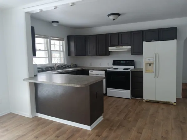 $200,000 | 229 West High Street, Bangor, MI 49013