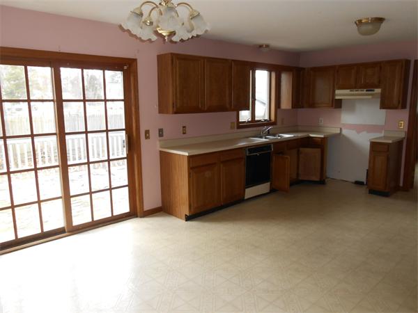 170 Jeffrey Road Springfield, MA 01119 - Photo 11 of 16