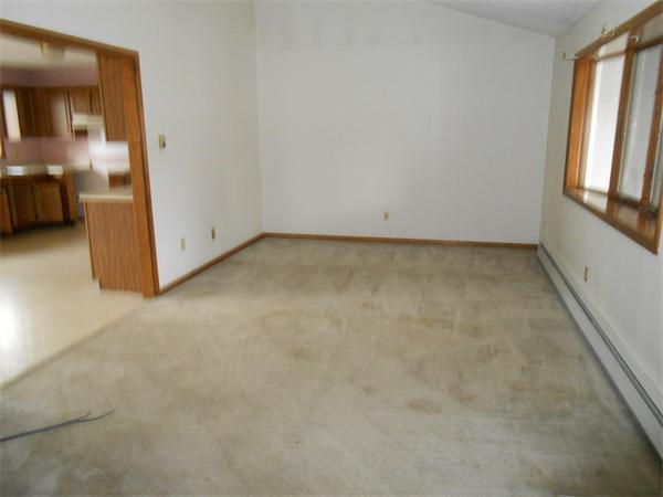 170 Jeffrey Road Springfield, MA 01119 - Photo 5 of 16