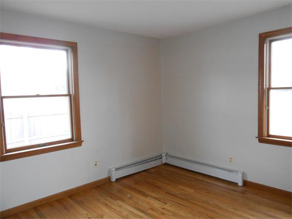 170 Jeffrey Road Springfield, MA 01119 - Photo 9 of 16
