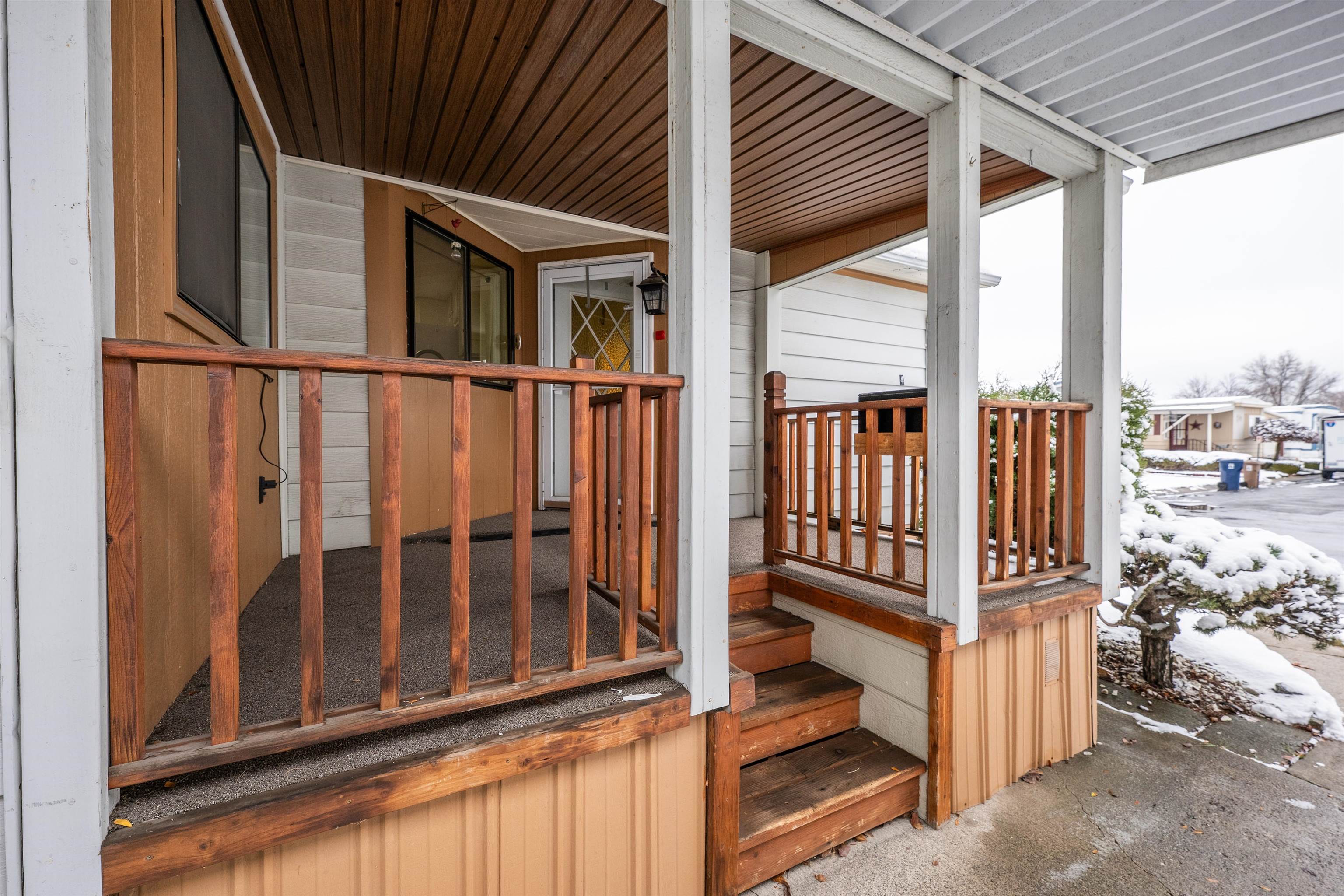 1205 East Lyons Avenue, Unit 4 Spokane, WA 99208 - Photo 2 of 32