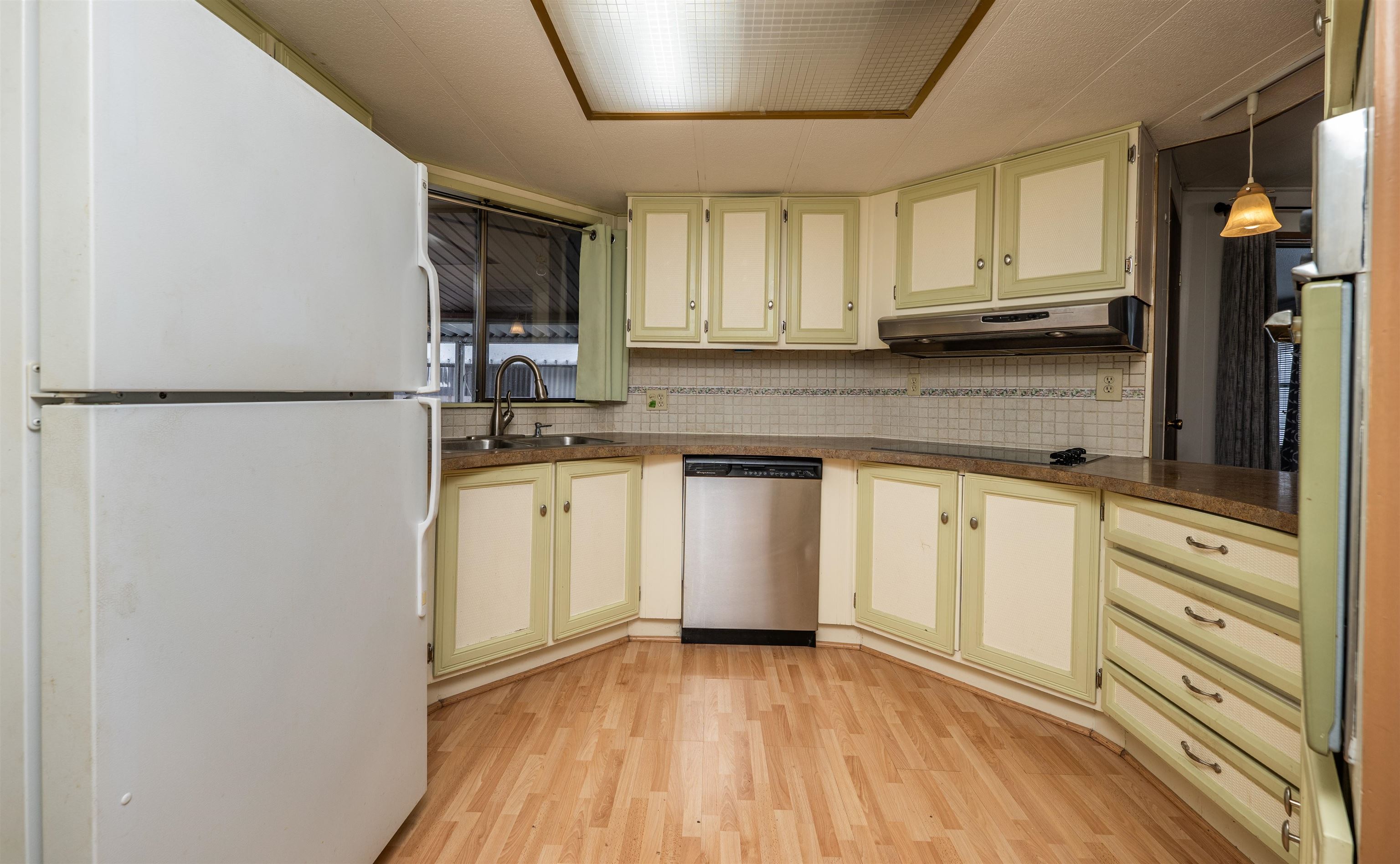 1205 East Lyons Avenue, Unit 4 Spokane, WA 99208 - Photo 9 of 32