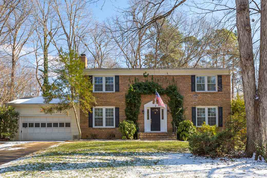 Beautiful BRICK FRONT Traditional Home in desirable North Ridge on almost 1/3 ACRE! Exterior Front