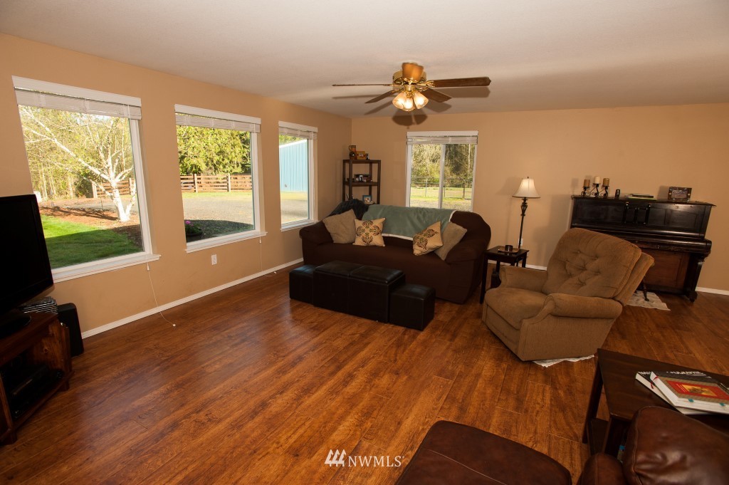 15912 Gibson Road Southwest Tenino, WA 98589 - Photo 10 of 22